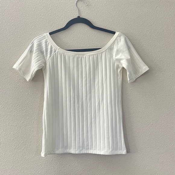 Zara Elegant White Ribbed Women's Top - Picture 2 of 3